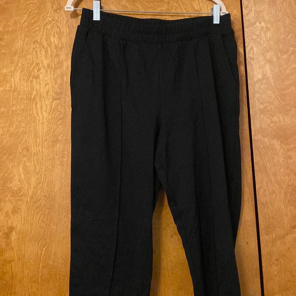 Black trousers